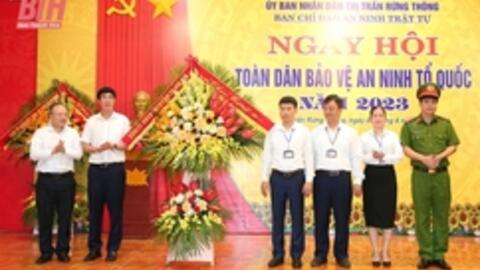 Trưởng Ban Nội chính Tỉnh ủy Nguyễn Ngọc Tiến dự “Ngày hội toàn dân bảo vệ an ninh Tổ quốc" năm 2023 tại thị trấn Rừng Thông