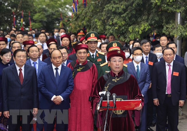 Chủ tịch nước Nguyễn Xuân Phúc dâng hương Giỗ Tổ Hùng Vương năm 2022