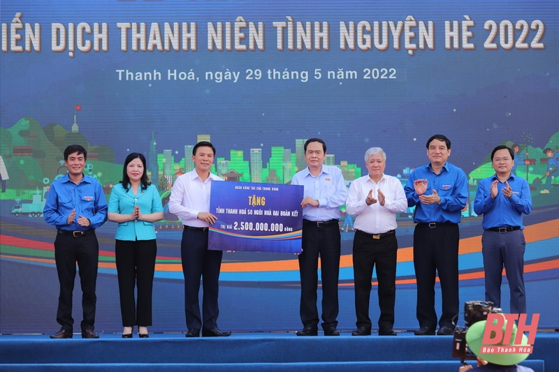 Lễ ra quân Chiến dịch Thanh niên tình nguyện Hè 2022