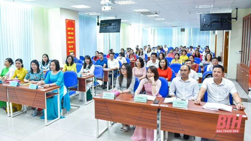 Đổi mới phương pháp dạy- học, thi, kiểm tra, góp phần khắc phục tình trạng ngại học, lười học lý luận chính trị