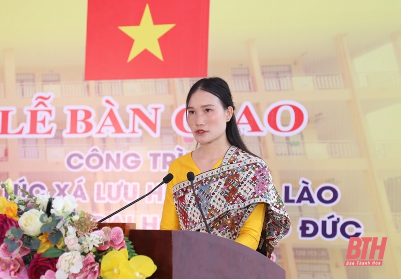 Bàn giao công trình Nhà ký túc xá sinh viên Lào tại Trường Đại học Hồng Đức