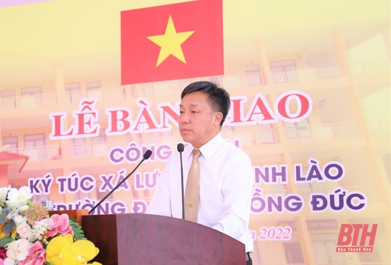 Bàn giao công trình Nhà ký túc xá sinh viên Lào tại Trường Đại học Hồng Đức