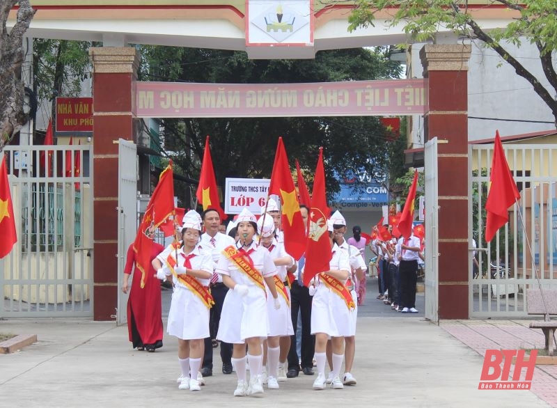 Nhiều trường học trên địa bàn Thanh Hóa khai giảng năm học mới