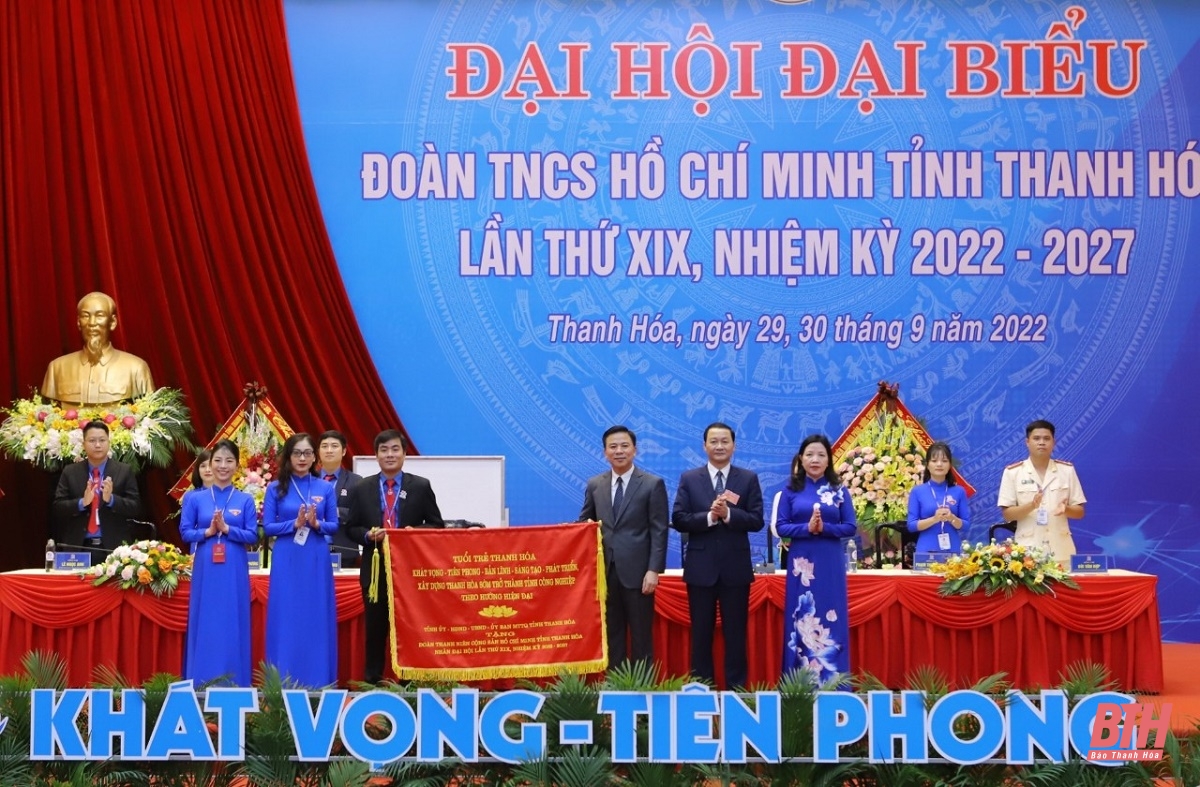 Toàn cảnh phiên trọng thể Đại hội đại biểu Đoàn TNCS Hồ Chí Minh tỉnh Thanh Hóa lần thứ XIX, nhiệm kỳ 2022-2027