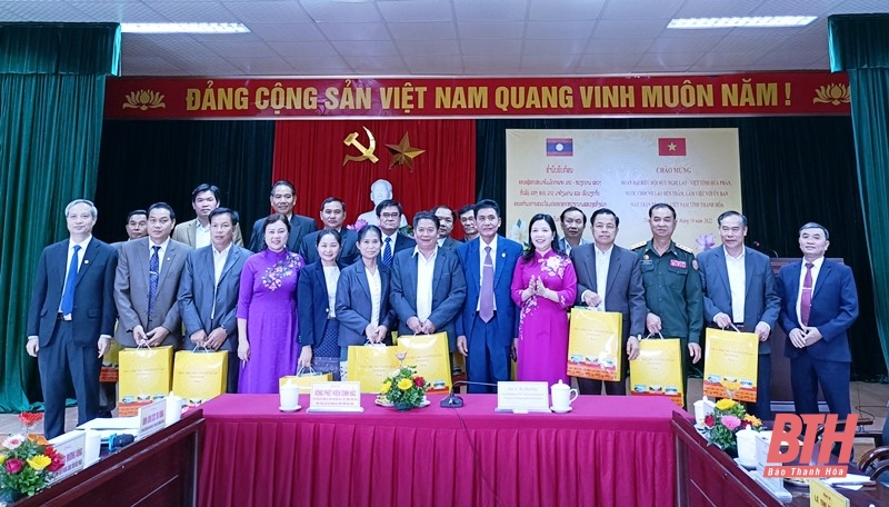 Tọa đàm trao đổi kinh nghiệm giữa Hội hữu nghị Việt - Lào tỉnh Thanh Hóa và Hội hữu nghị Lào - Việt tỉnh Hủa Phăn