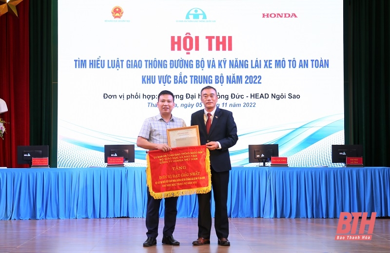 Đẩy mạnh tuyên truyền, giáo dục pháp luật về an toàn giao thông cho học sinh, sinh viên