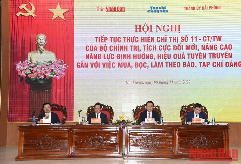 Tiếp tục đổi mới, nâng cao năng lực định hướng, hiệu quả tuyên truyền gắn với việc mua, đọc, làm theo báo, tạp chí của Đảng