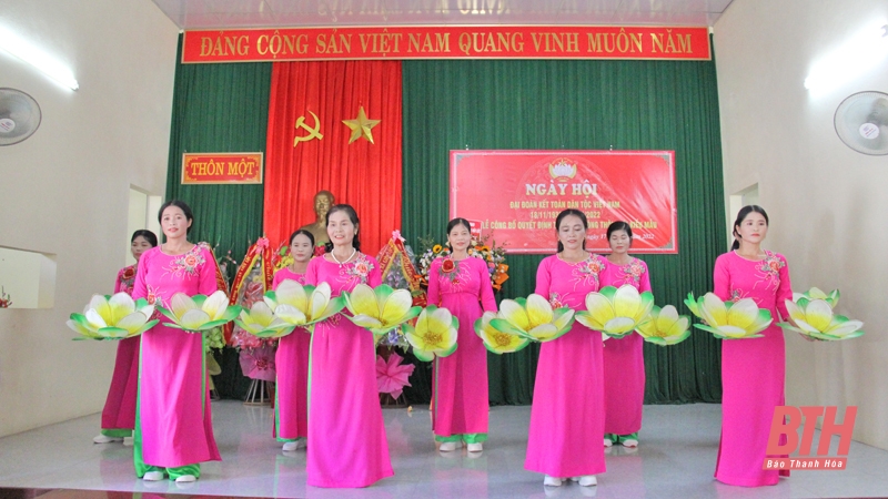 Phó Trưởng đoàn ĐBQH tỉnh Mai Văn Hải dự Ngày hội Đại đoàn kết toàn dân tộc tại khu dân cư thôn 1, xã Liên Lộc (Hậu Lộc)