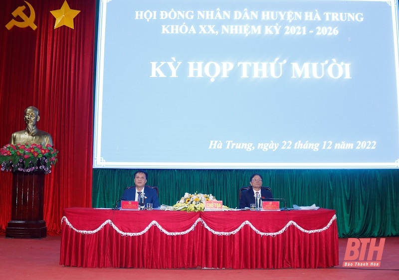 Huyện Hà Trung hoàn thành và hoàn thành vượt mức 23/25 chỉ tiêu chủ yếu năm 2022