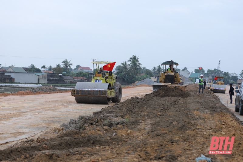 Bí thư Tỉnh ủy Đỗ Trọng Hưng và Chủ tịch UBND tỉnh Đỗ Minh Tuấn kiểm tra tiến độ thi công một số công trình giao thông trọng điểm