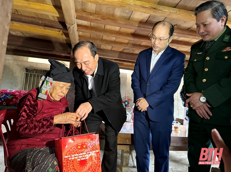 Phó Chủ tịch Thường trực HĐND tỉnh Lê Tiến Lam thăm, kiểm tra tình hình sản xuất, đời sống Nhân dân tại huyện Thường Xuân