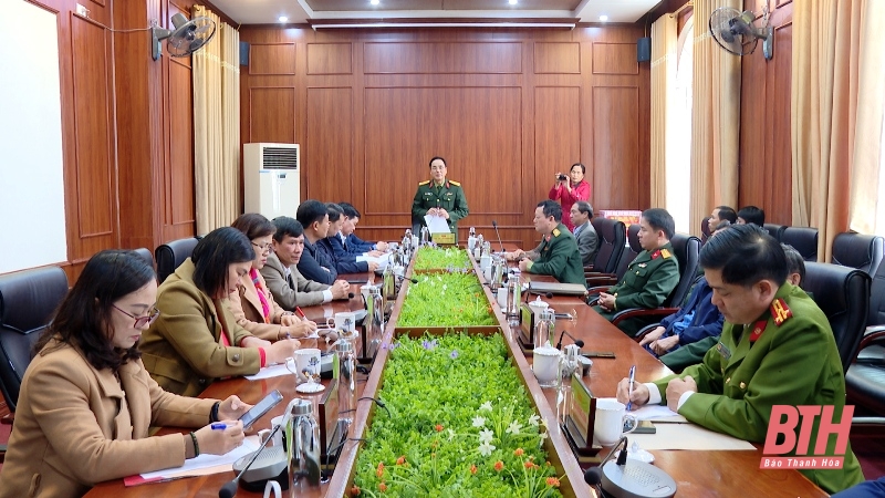 Chỉ huy trưởng Bộ CHQS tỉnh kiểm tra tình hình sản xuất, đời sống Nhân dân tại huyện Như Thanh