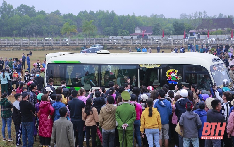 Sôi nổi Lễ giao nhận quân năm 2023 tại các địa phương trong tỉnh