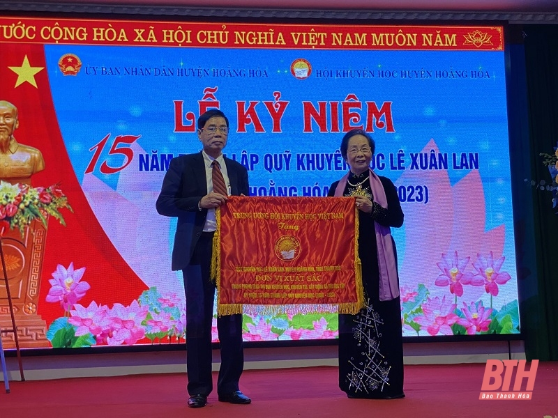 Quỹ Khuyến học Lê Xuân Lan nỗ lực cống hiến, thúc đẩy phong trào khuyến học, khuyến tài, góp phần xây dựng xã hội học tập