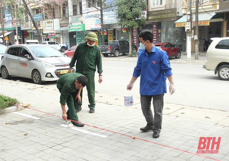 Phường Phú Sơn ra quân lập lại trật tự đô thị