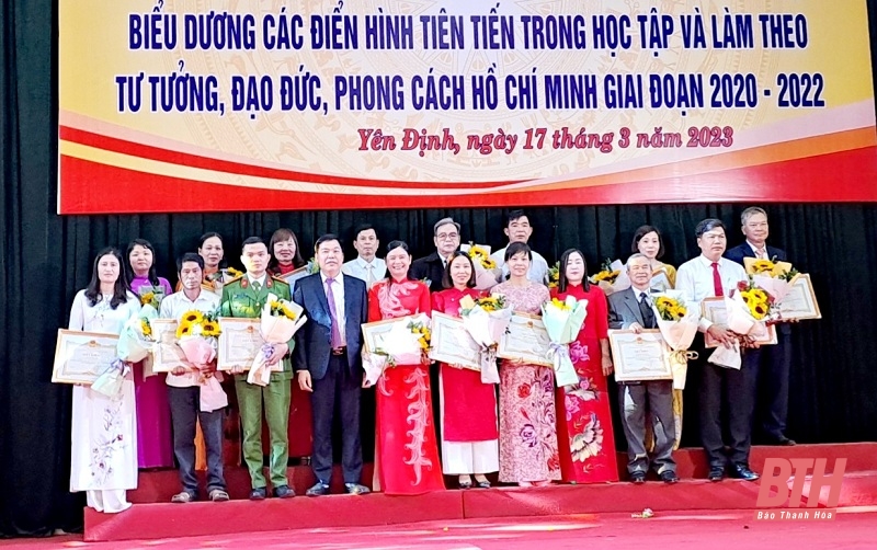 Yên Định biểu dương các điển hình tiên tiến trong học tập và làm theo tư tưởng, đạo đức, phong cách Hồ Chí Minh