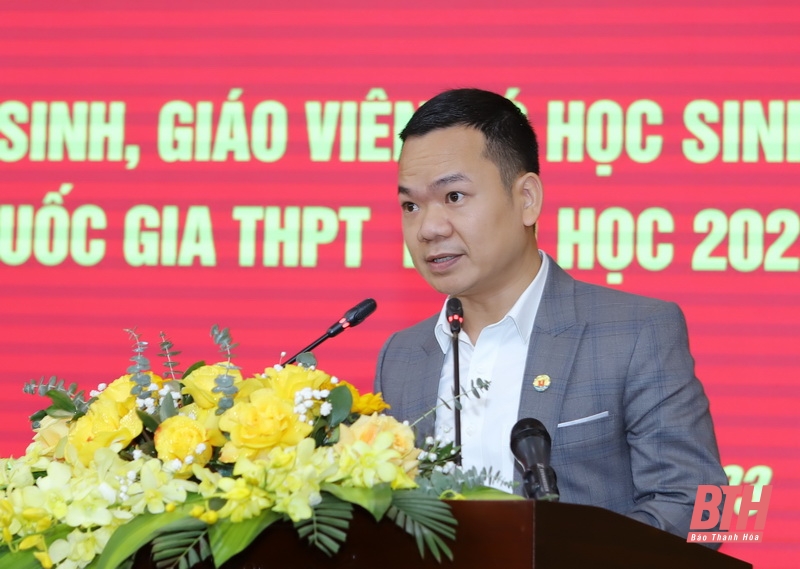 Tuyên dương, trao thưởng cho học sinh và giáo viên có học sinh đạt giải quốc gia THPT năm học 2022-2023