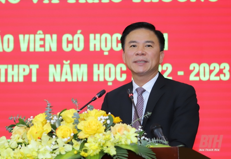 Tuyên dương, trao thưởng cho học sinh và giáo viên có học sinh đạt giải quốc gia THPT năm học 2022-2023