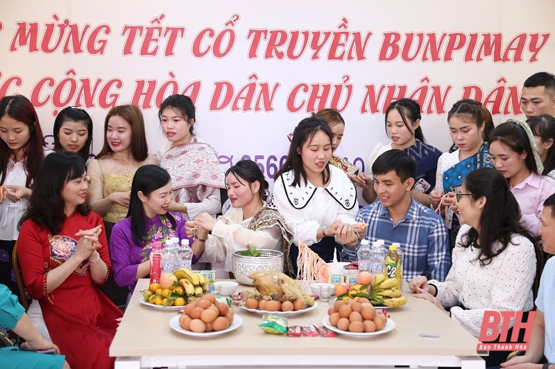 Trường ĐH Văn Hóa, Thể thao và Du lịch Thanh Hóa tổ chức lễ mừng Tết cổ truyền Bunpimay cho lưu học sinh Lào