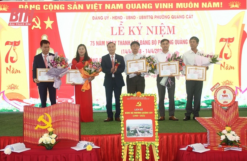 Đảng bộ phường Quảng Cát kỷ niệm 75 năm ngày thành lập