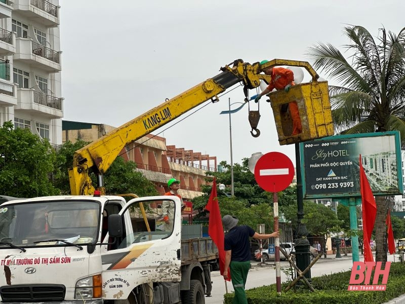 Phố biển Sầm Sơn khoác lên “màu áo mới” chào đón ngày khai hội