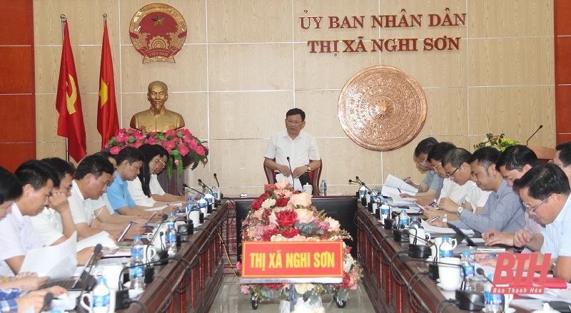 Tập trung tháo gỡ khó khăn, GPMB, đẩy nhanh tiến độ dự án các khu tái định cư và khu công nghiệp trong KKT Nghi Sơn 