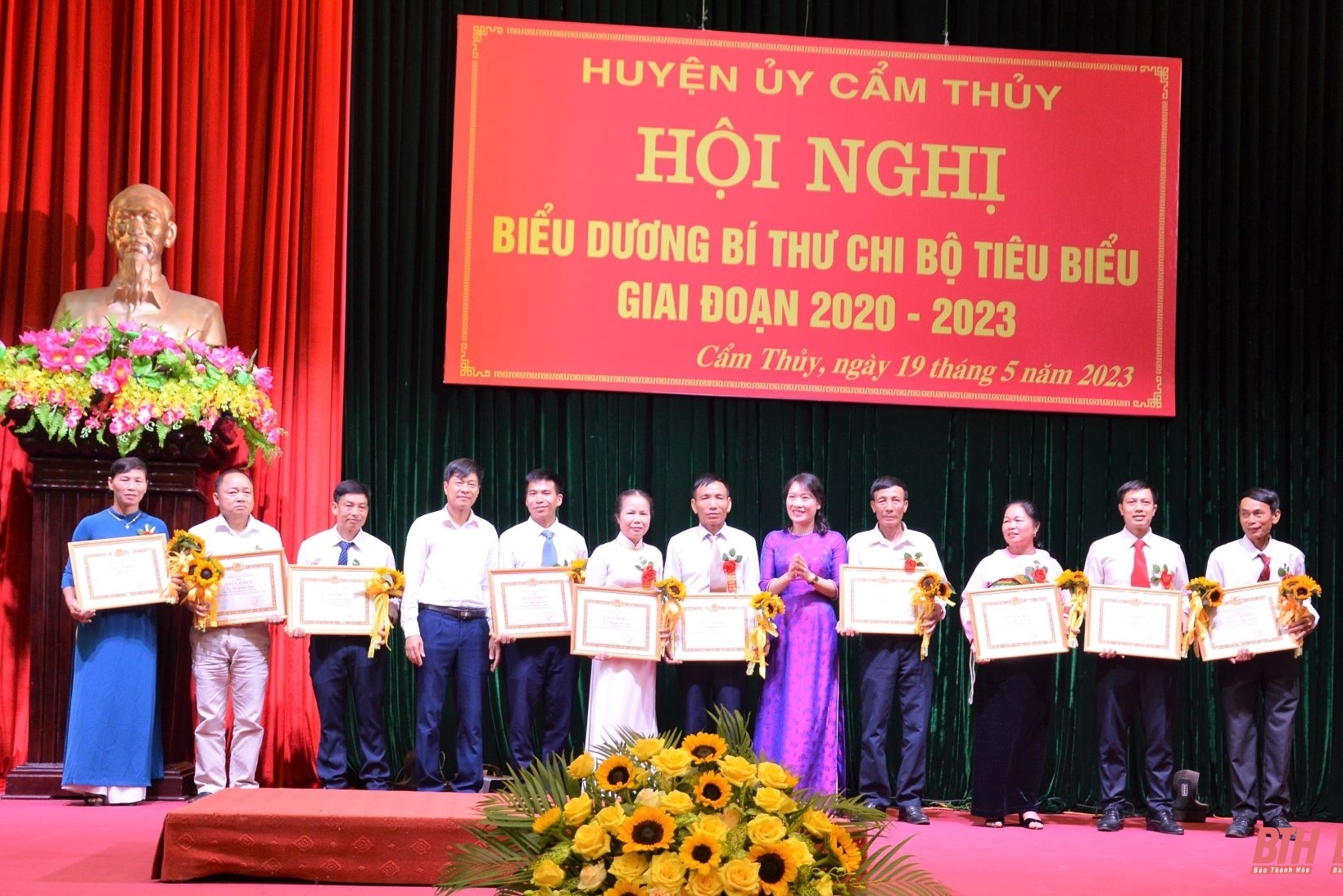 Cẩm Thuỷ biểu dương 50 bí thư chi bộ tiêu biểu