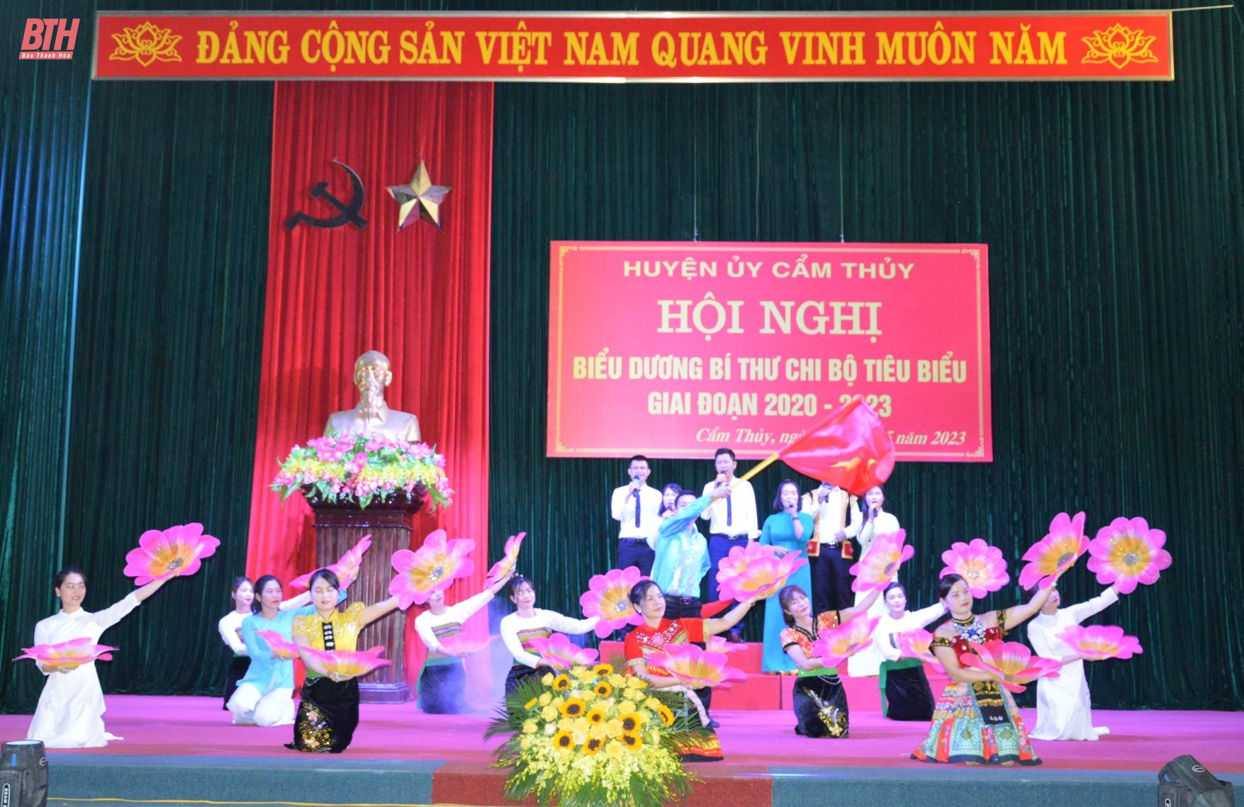 Cẩm Thuỷ biểu dương 50 bí thư chi bộ tiêu biểu