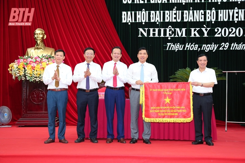 Phấn đấu trong nhiệm kỳ, Thiệu Hóa sẽ hoàn thành và hoàn thành vượt mức 27/27 chỉ tiêu đã đề ra