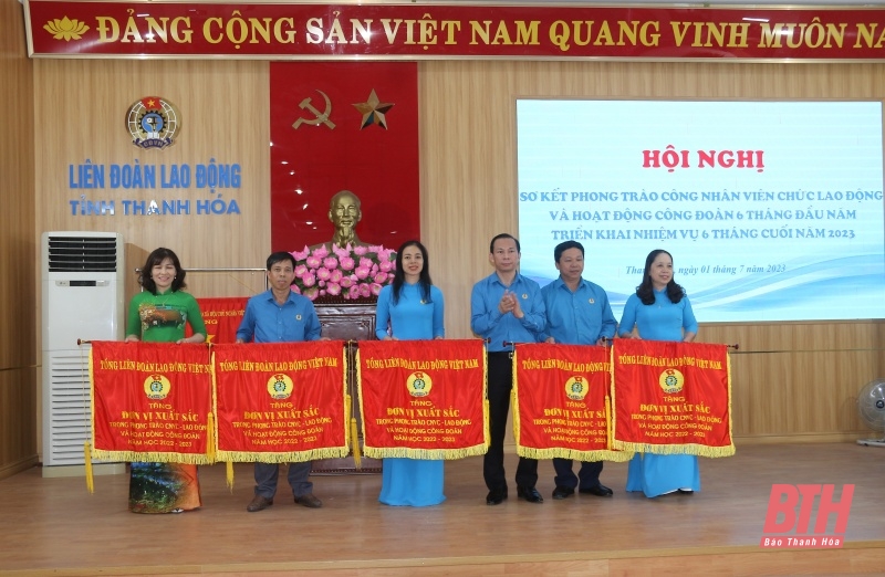 Thanh Hóa dẫn đầu chương trình “1 triệu sáng kiến - nỗ lực vượt khó, sáng tạo, quyết tâm chiến thắng đại dịch COVID -19”