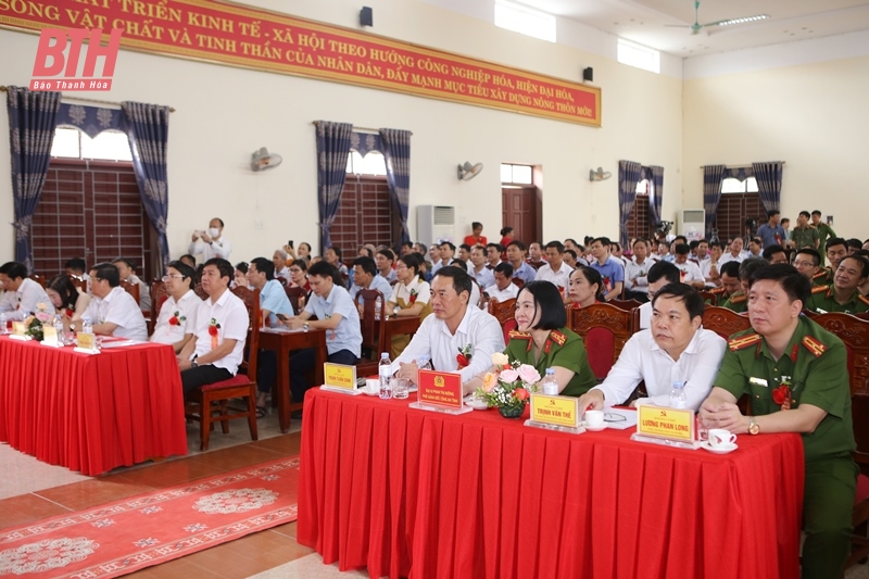 Phó Bí thư Tỉnh ủy Trịnh Tuấn Sinh chung vui “Ngày hội toàn dân bảo vệ an ninh Tổ quốc năm 2023” tại xã Định Tăng