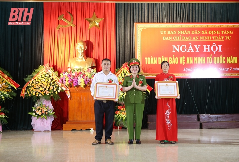 Phó Bí thư Tỉnh ủy Trịnh Tuấn Sinh chung vui “Ngày hội toàn dân bảo vệ an ninh Tổ quốc năm 2023” tại xã Định Tăng