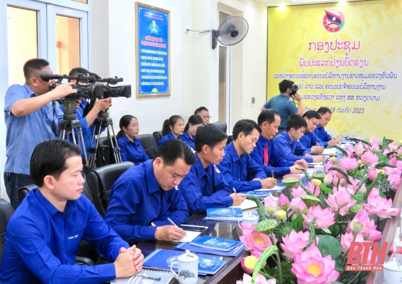 Trao đổi kinh nghiệm công tác đoàn và phong trào thanh, thiếu nhi giữa Đoàn thanh niên hai tỉnh Thanh Hóa và Hủa Phăn (Lào)