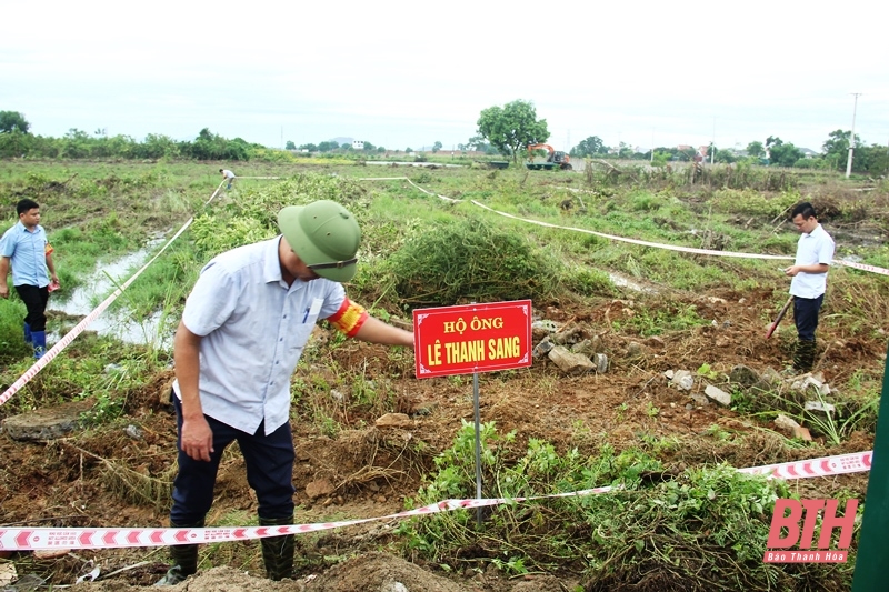 Cưỡng chế thu hồi đất thực hiện dự án Hạ tầng kỹ thuật khu dân cư số 3, thị trấn Quán Lào