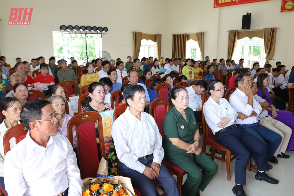 Bí thư Tỉnh ủy Đỗ Trọng Hưng chung vui Ngày hội “Toàn dân bảo vệ an ninh Tổ quốc” với cán bộ, nhân dân phường An Hưng