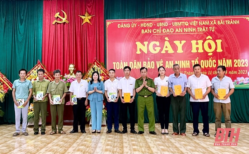 Trưởng Ban Dân vận Tỉnh ủy, Chủ tịch Ủy ban MTTQ tỉnh Phạm Thị Thanh Thủy dự Ngày hội Toàn dân bảo vệ an ninh Tổ quốc tại xã Bãi Trành