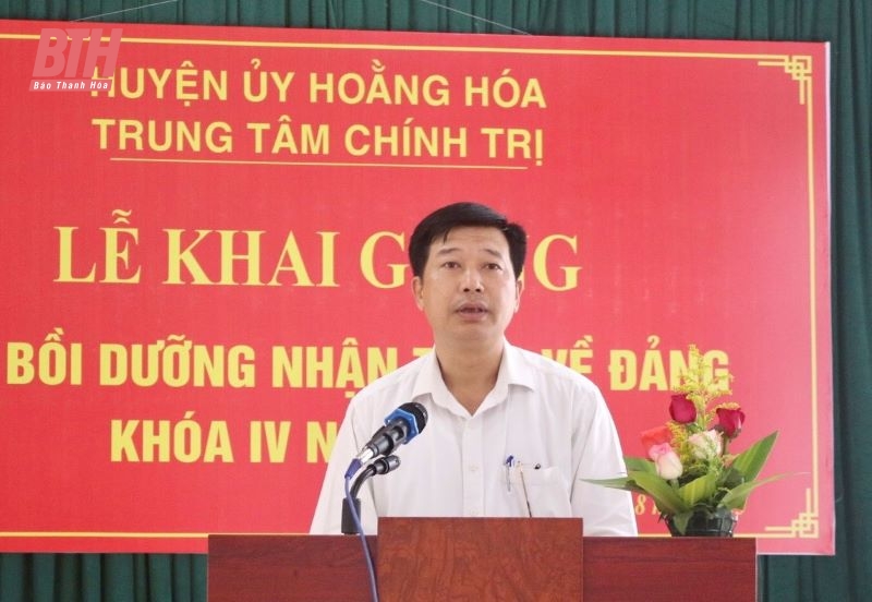 Khai giảng lớp bồi dưỡng nhận thức về Đảng cho học sinh ưu tú Trường THPT Hoằng Hoá IV