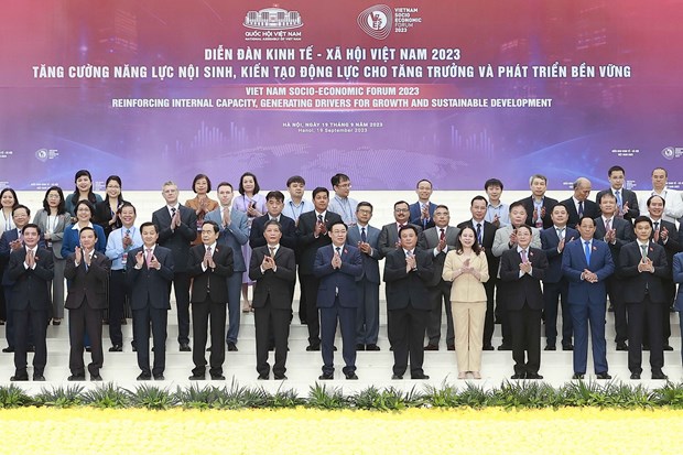 Diễn đàn Kinh tế-Xã hội Việt Nam 2023: Tìm đáp án cho 3 câu hỏi lớn