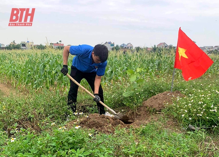 Gỡ khó trong phát triển đảng viên ở vùng biển Hậu Lộc