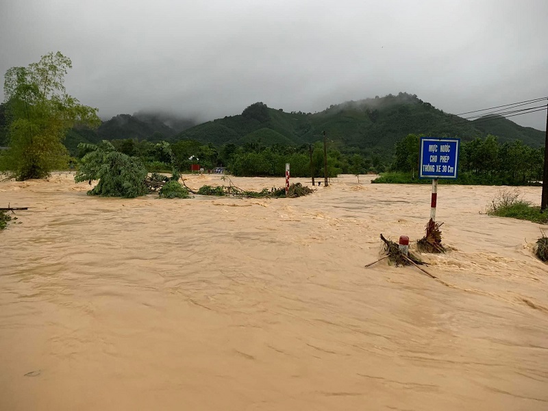 [Cập nhật] - Mưa lớn khiến 1 người mất tích, gây sạt lở, ngập úng cục bộ tại một số địa phương; tập trung triển khai các giải pháp ứng phó