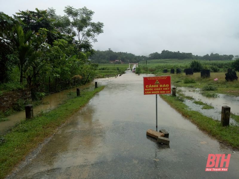 Tình hình mưa lũ ngày 28-9: Lang Chánh nhiều học sinh không thể đến trường; Bá Thước tập trung tìm kiếm người mất tích