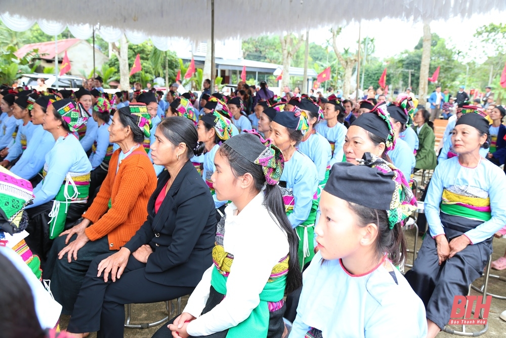 Phó Bí thư Thường trực Tỉnh ủy, Trưởng đoàn ĐBQH tỉnh Lại Thế Nguyên dự Ngày hội Đại đoàn kết toàn dân tộc tại khu dân cư thôn Đắm Vân Giang