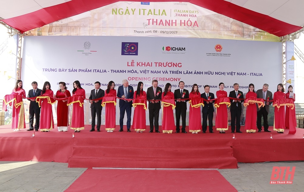 Khai trương trưng bày các sản phẩm tiêu biểu Italia - Thanh Hóa, triển lãm ảnh và công bố lịch chiếu phim Italia